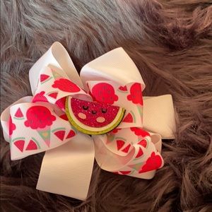 Watermelon bow